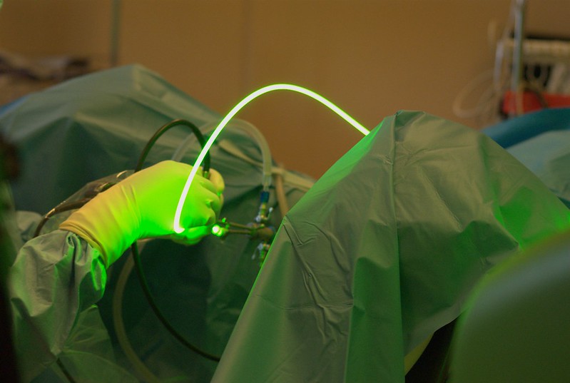 I laser a impulsi ultracorti uccidono superbatteri e spore