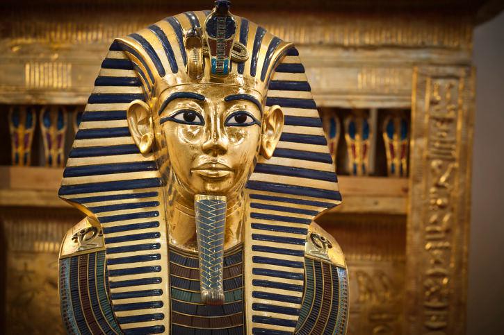 Tutankhamon, il piccolo Re D'Egitto e il "pugnale dallo spazio"